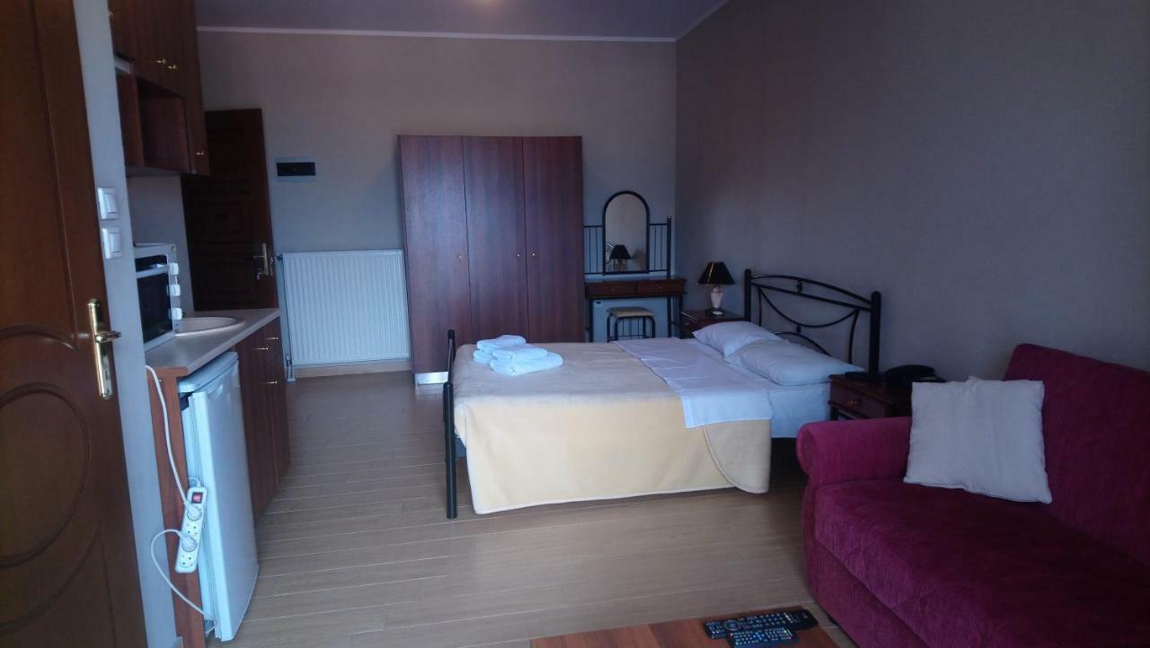 Alpina Suites Kastoria Luaran gambar
