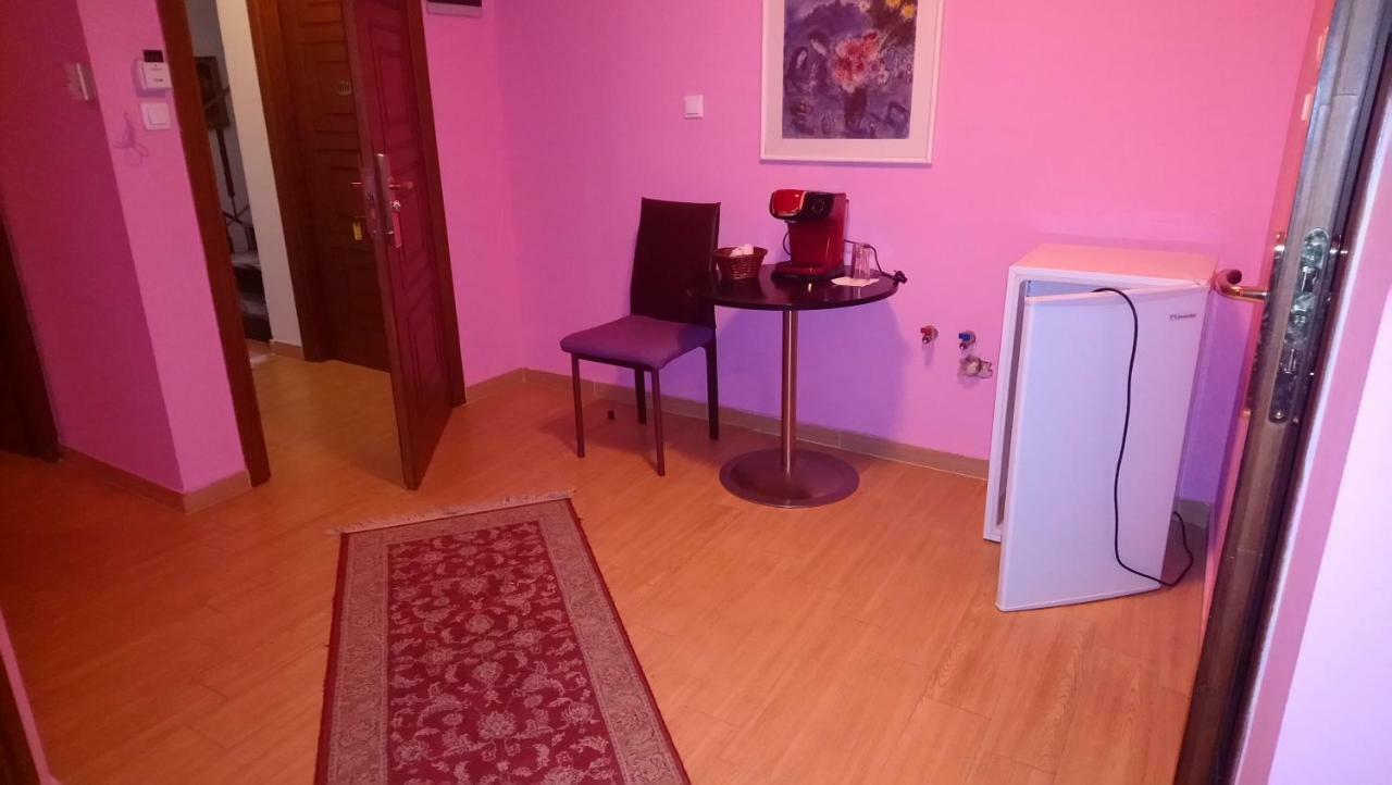 Alpina Suites Kastoria Luaran gambar